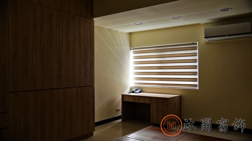 苗栗苑裡窗簾案例分享|客廳調光簾 × 臥室雙層布簾 × 書房捲簾 5 沐爾窗簾規劃案例推薦新竹竹北 4