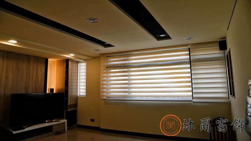 苗栗苑裡窗簾案例分享|客廳調光簾 × 臥室雙層布簾 × 書房捲簾 6 沐爾窗簾規劃案例推薦新竹竹北 5