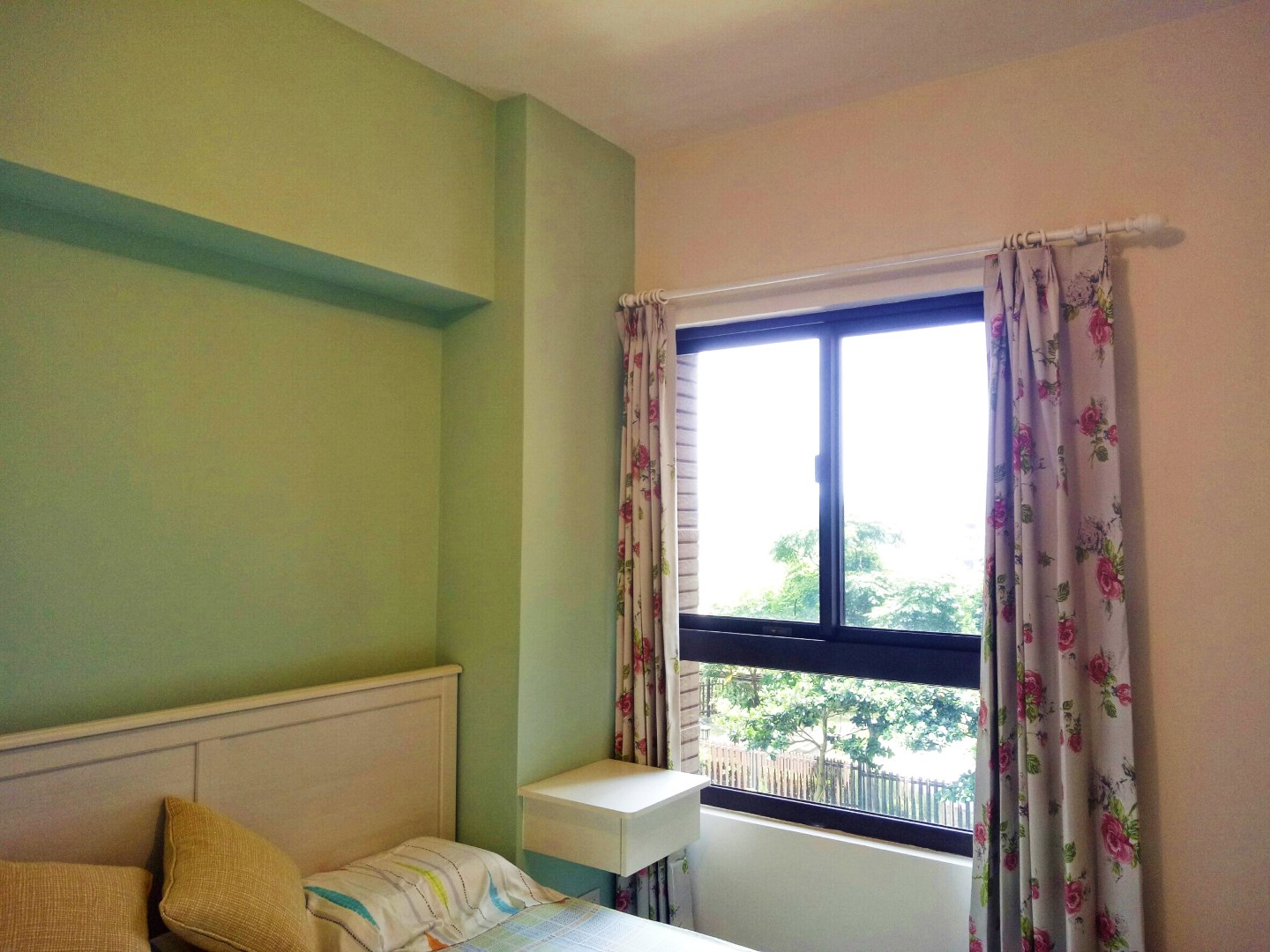 桃園八德窗簾案例:湖水裔選用布簾與紗簾營造室內不同氛圍 5 手拉窗簾結構簡單耐用