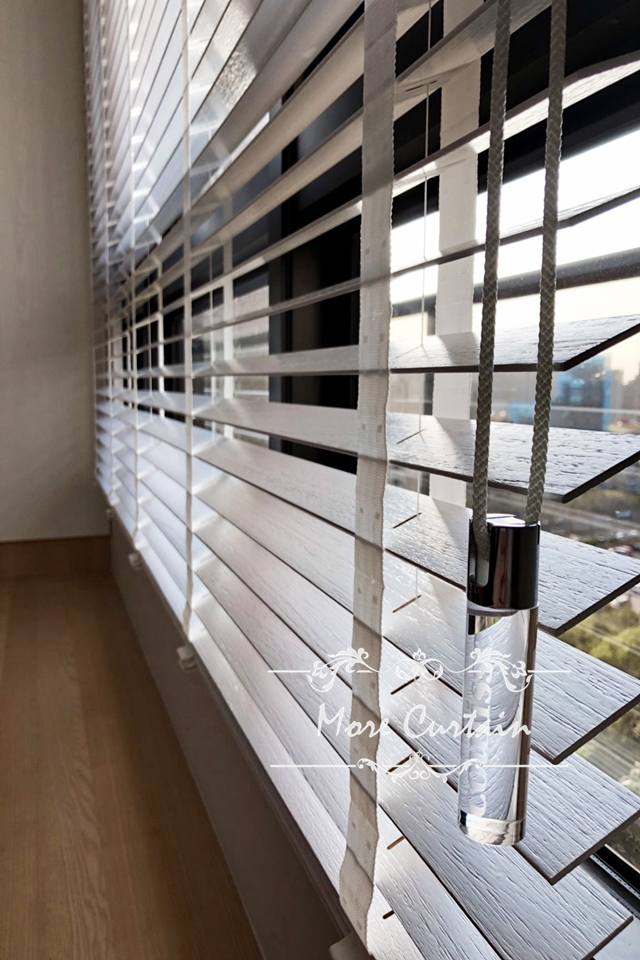 在桃園龜山遇見歐洲工藝的居家窗簾美學 5 荷蘭進口木百葉質感絕佳,觸感、視覺都能為室內設計加分