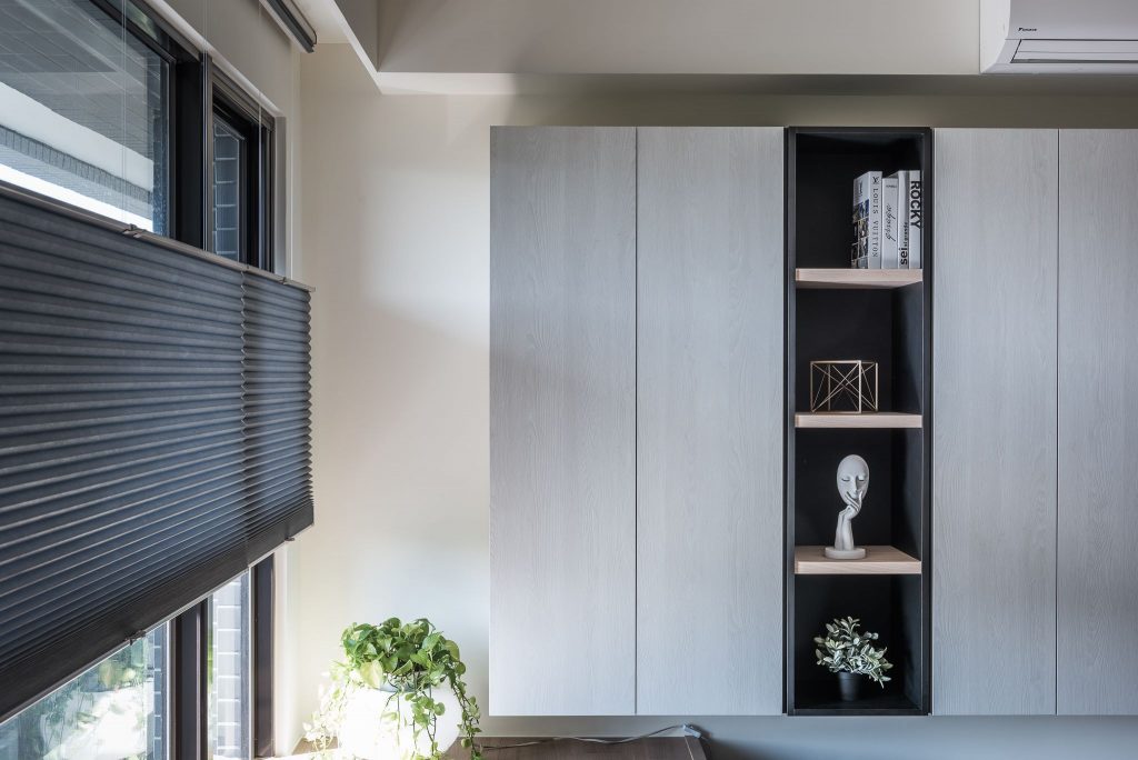 靛藍色的風琴簾讓整體質感有效提升