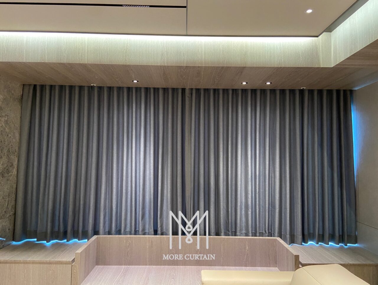 客餐廳使用崁入式電動一布一紗