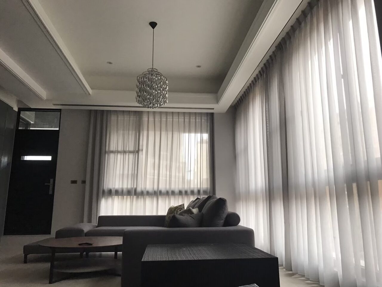 紗簾能提供裝潢設計柔軟的元素，讓室內更顯柔和