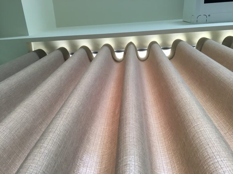 窗簾單軌、直線軌道、滑輪軌道