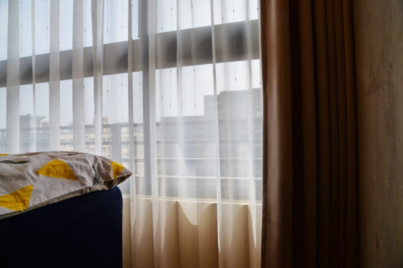 窗簾可以用洗衣機洗嗎?專家授懶人窗簾清潔秘訣 4 紗簾 230207 1